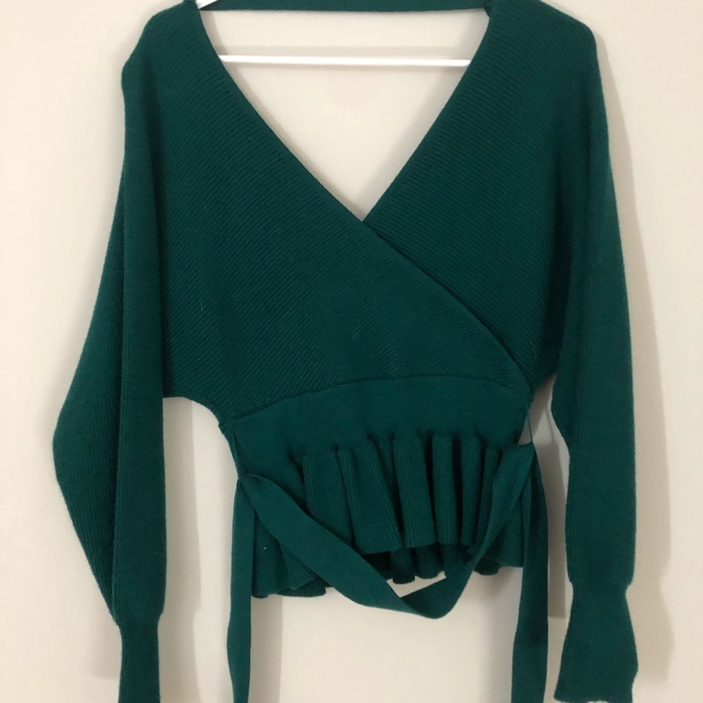 V neck sweater